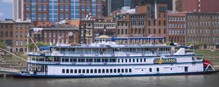 Nashville, Tennessee Showboatin’